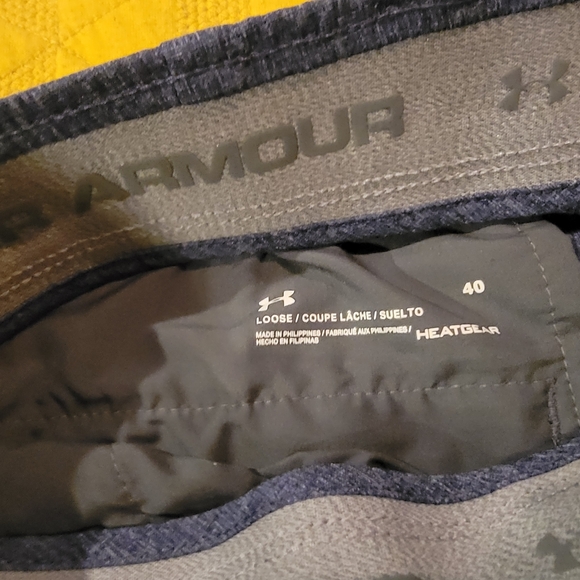 Mens Shorts. Under Armour. Loose Heatgear - Picture 2 of 7
